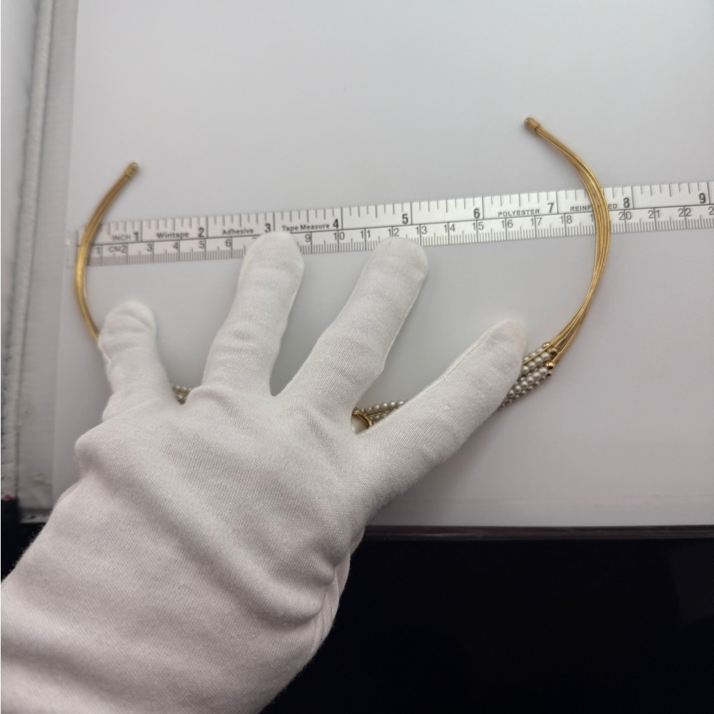 Elegant Gold Toned and Faux Pearl Choker/Necklace Sits at the Throat - Picture 9 of 10